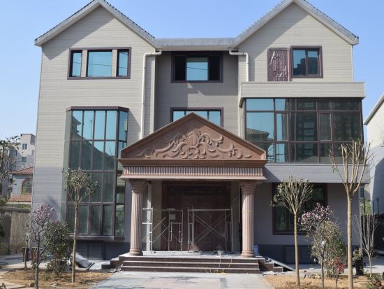 金属雕花板厂家分析金属雕花板使用功能特点